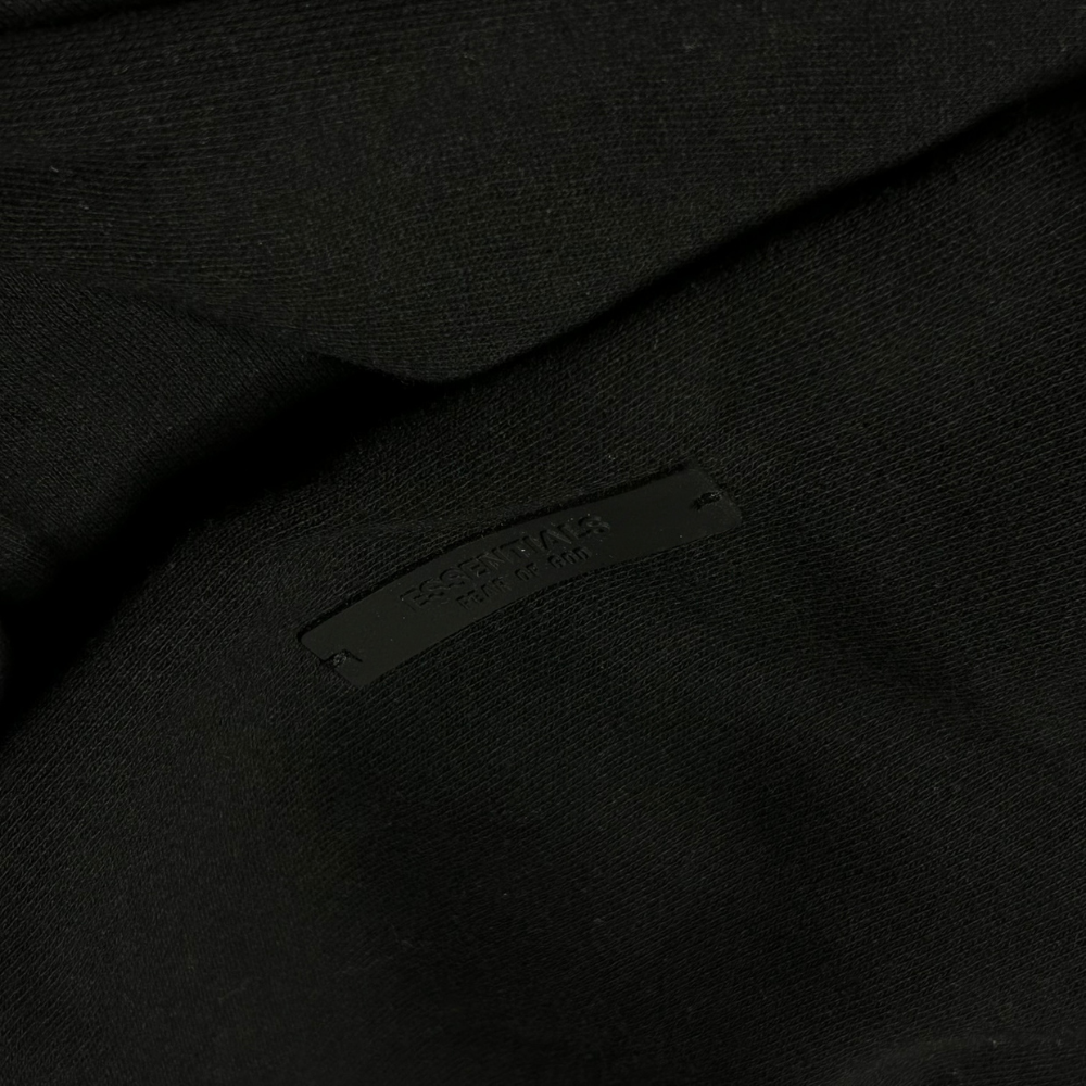 Fear of God Essentials Hoodie (SS24) - Letras Blancas