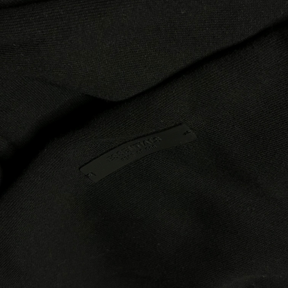 Fear of God Essentials Hoodie (SS24) - Letras Blancas