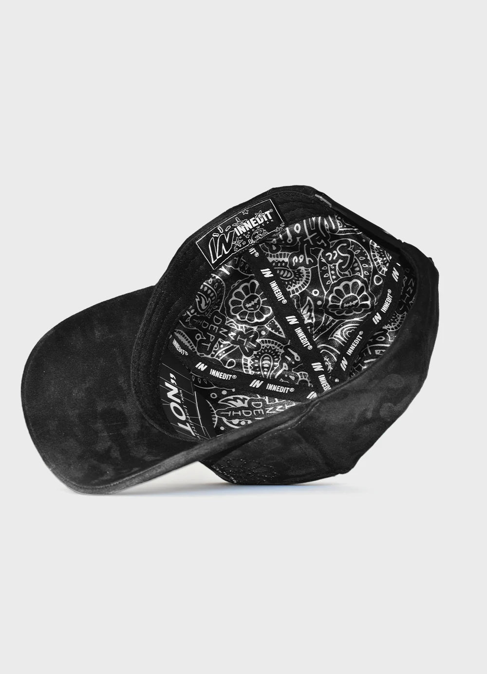 CRYSTALS BLACK